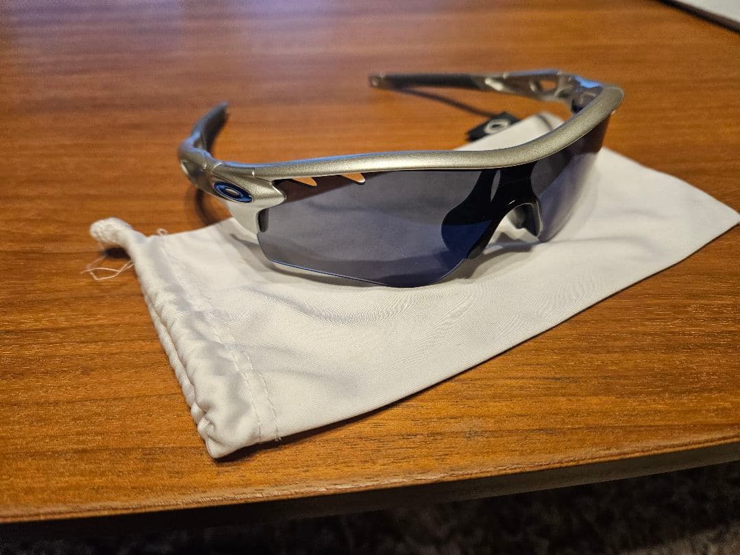 オークリー　OAKLEY サングラス シルバー/ブルー