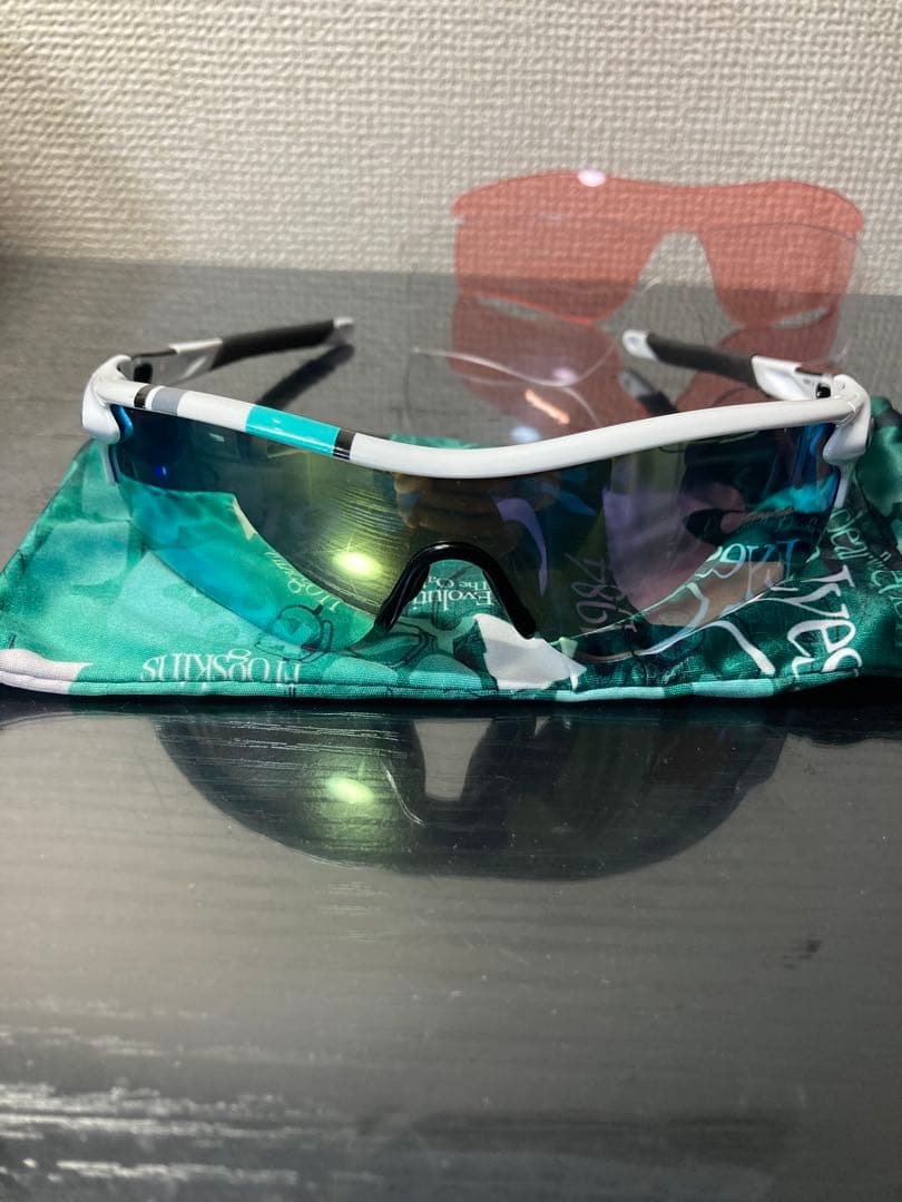 oakley radar lock サングラス 30周年記念 おまけつき