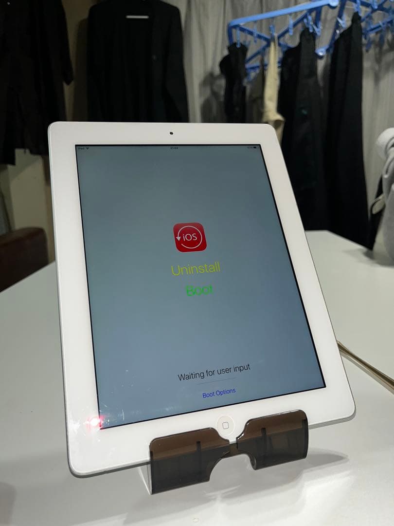 64GBバッテリー83%iPad 3世代 iOS9とiOS6起動可能
