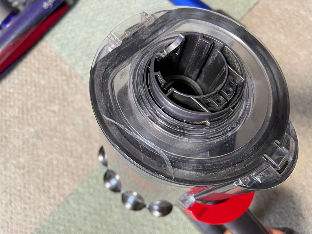 Dyson コードレススティッククリーナー　SV14