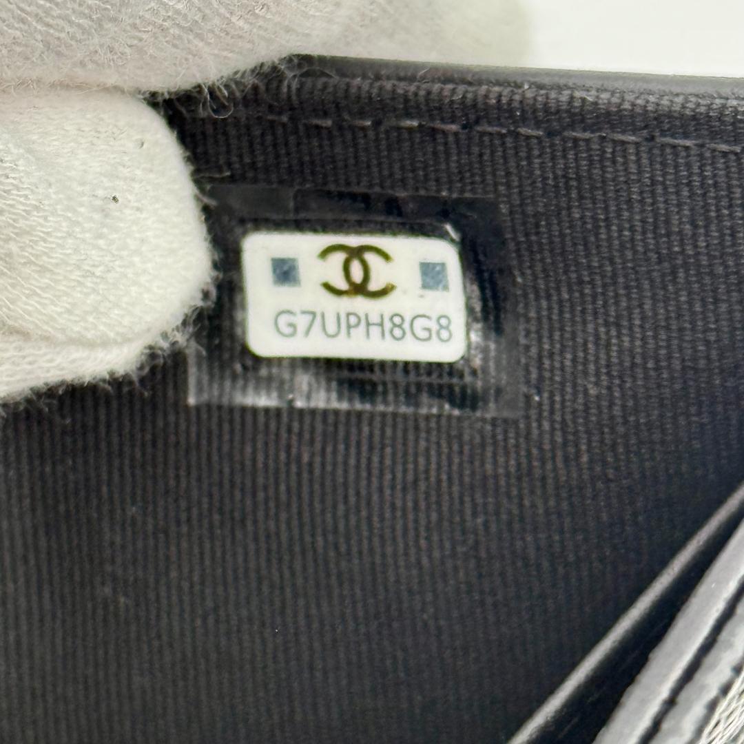 小梅　　　　 CHANEL 　三つ折り財布