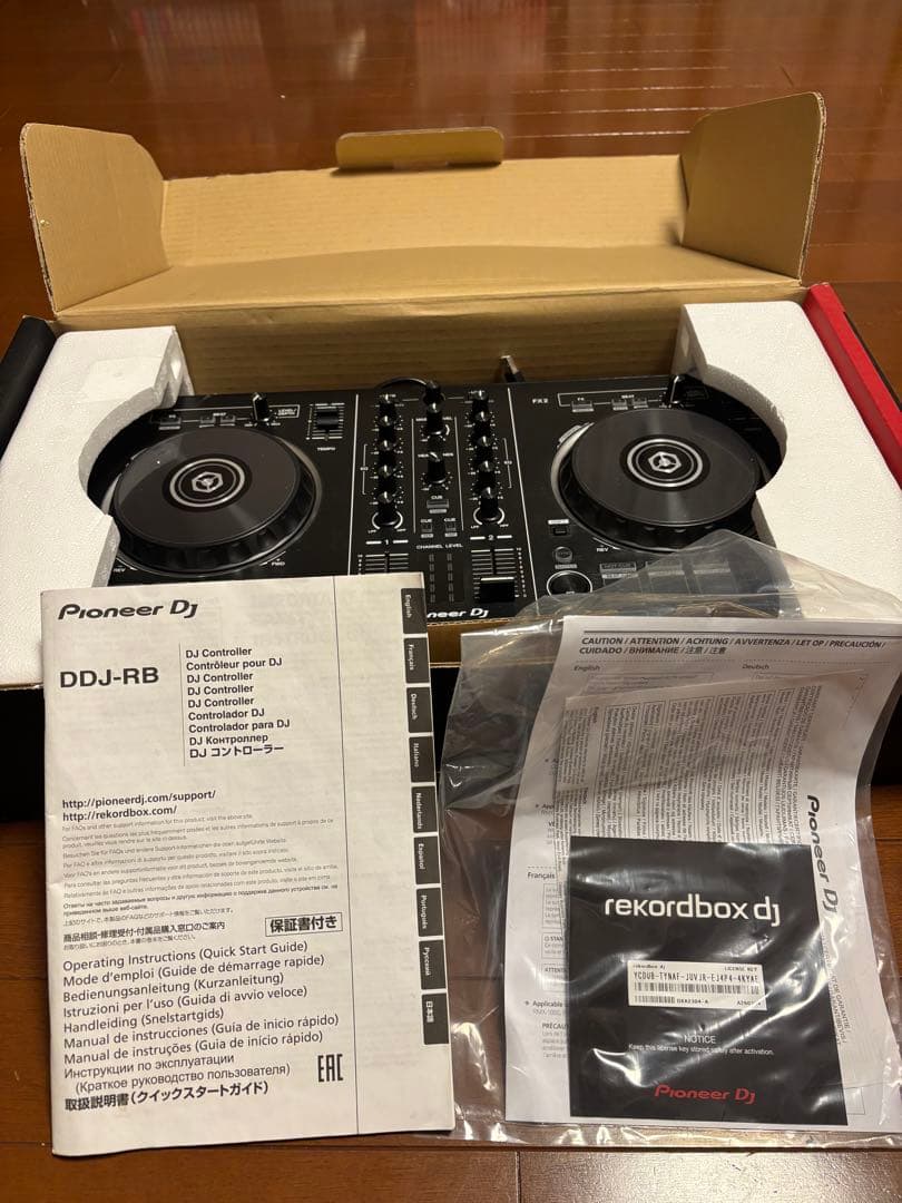 Pioneer DJ DDJ-RB コントローラー
