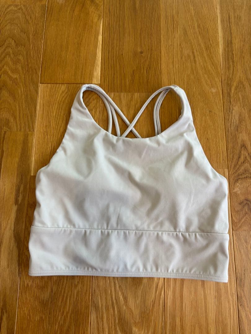 《Julier ジュリエ》YOGA FITショートトップス / パット付き