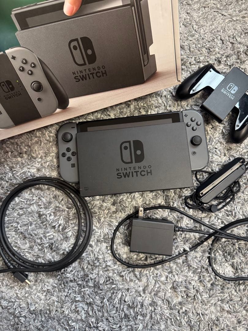 Nintendo Switch 本体 グレー 付属品完備　任天堂