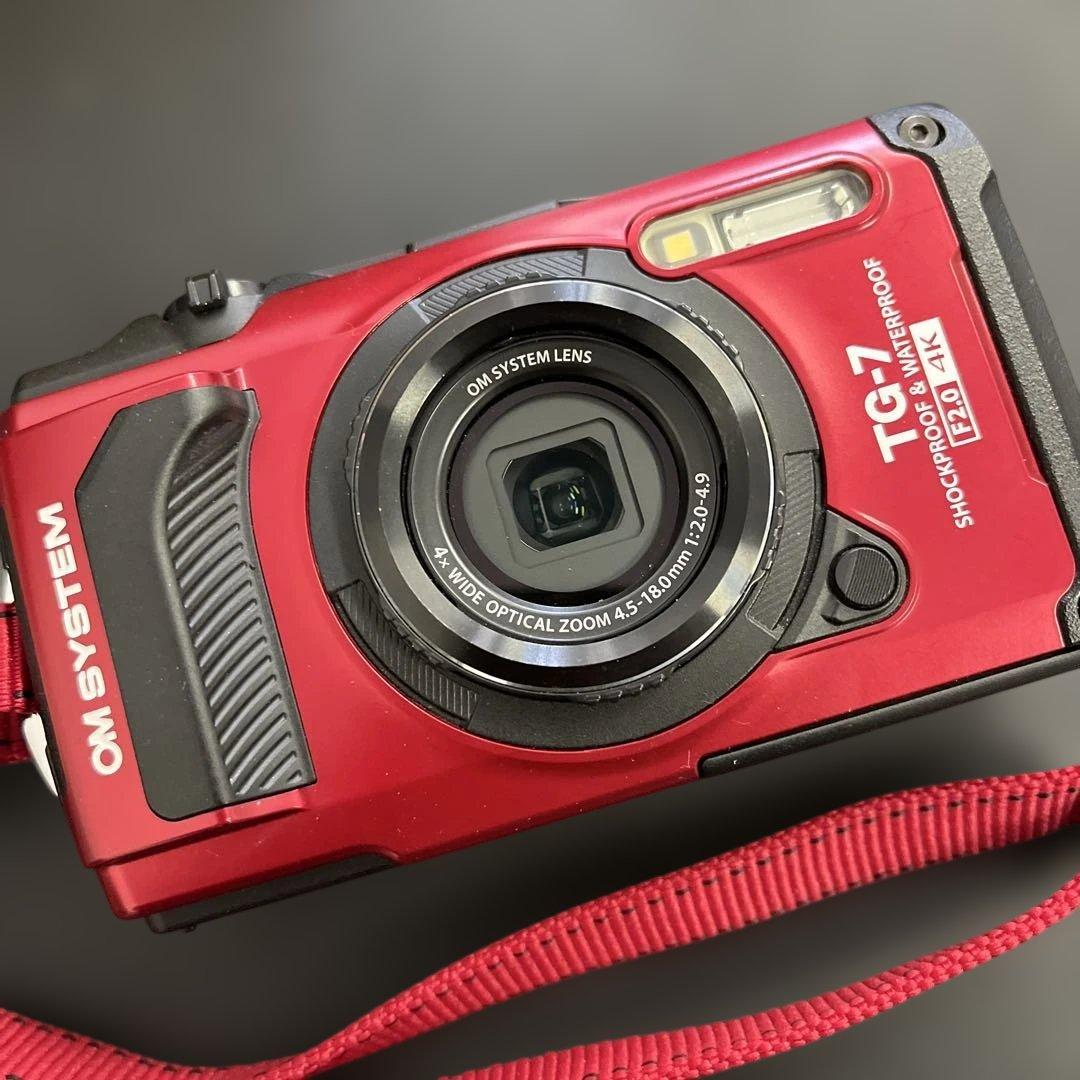 OM SYSTEM TG-7 コンパクトデジタルカメラと予備バッテリー＆充電器