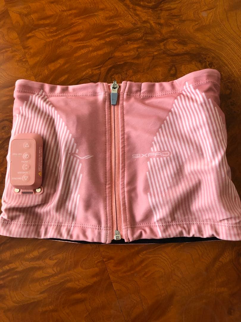 ［美品］SIXPADパワースーツコアベルト 専用コントローラー付き Sサイズ