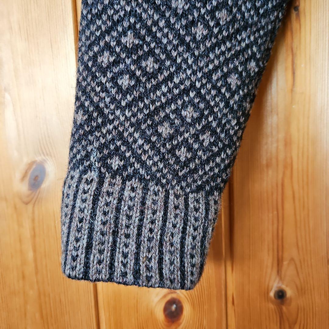 ニットカーディガン　模様編みWool100%　RIINA TOMBERG