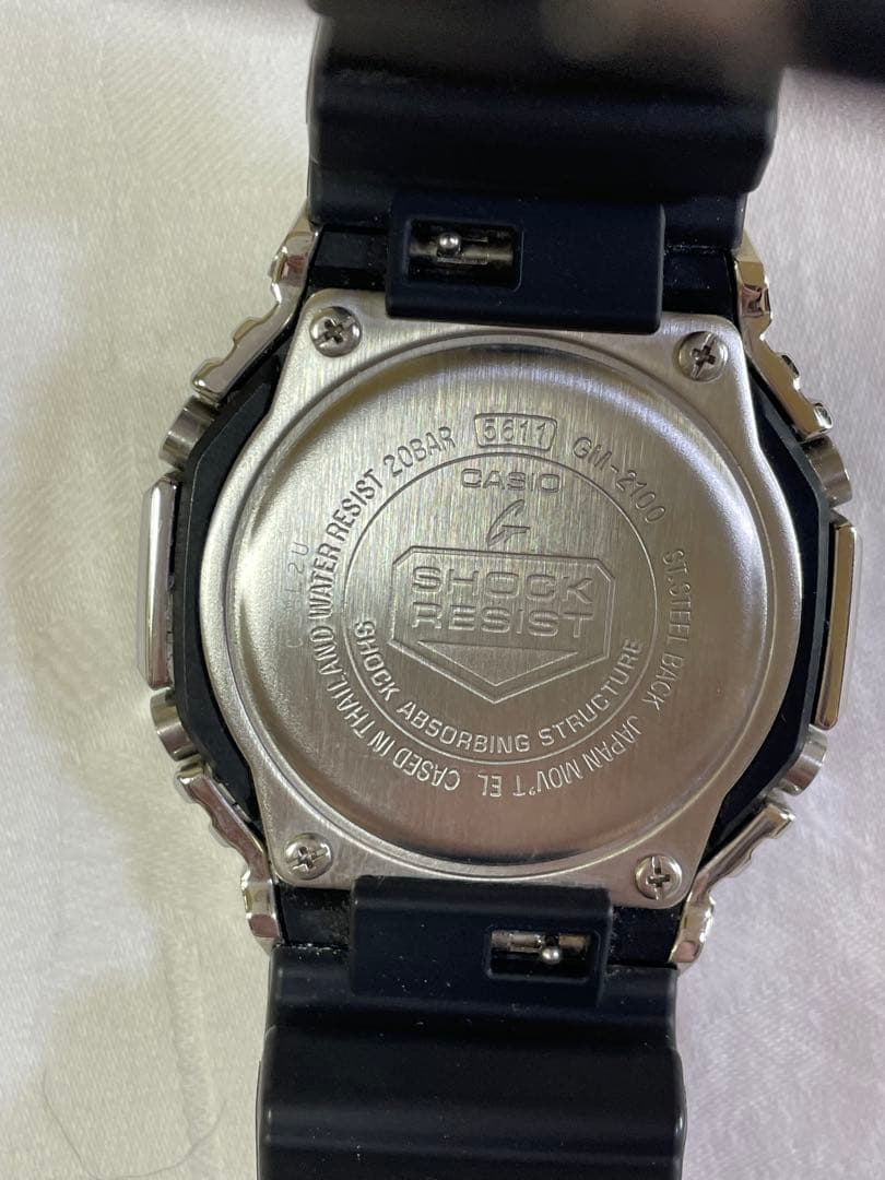 CASIO カシオ　G-SHOCK GM-2100
