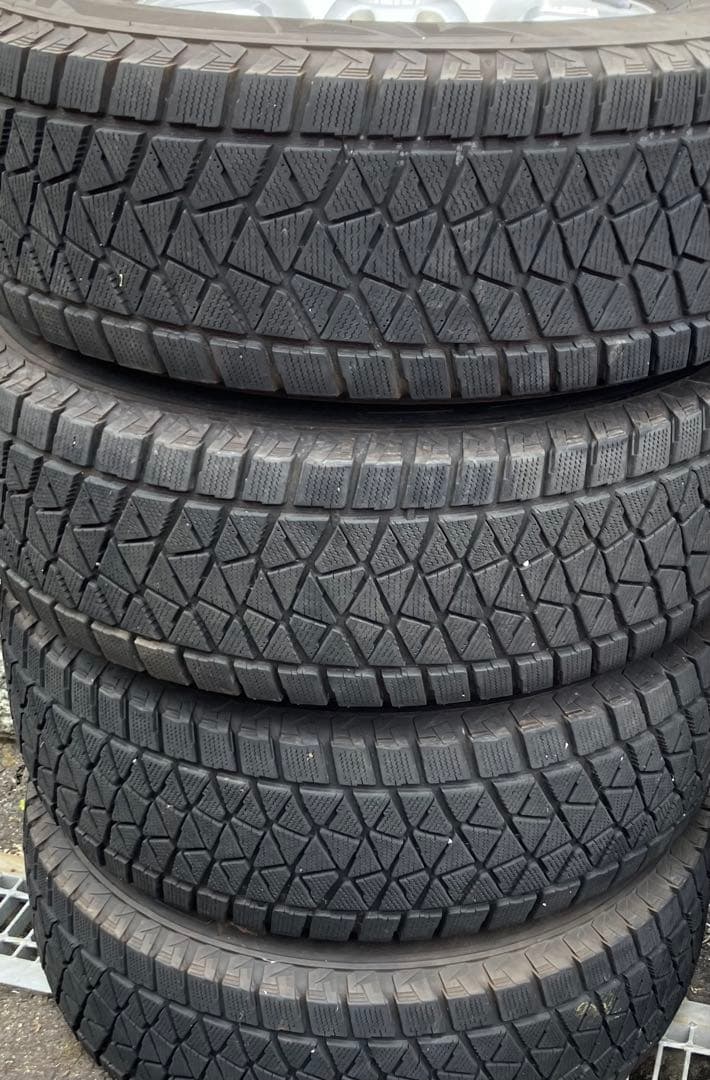 冬　ハイラックスサーフ215純正ホイール　車検 265/70R16 トヨタ