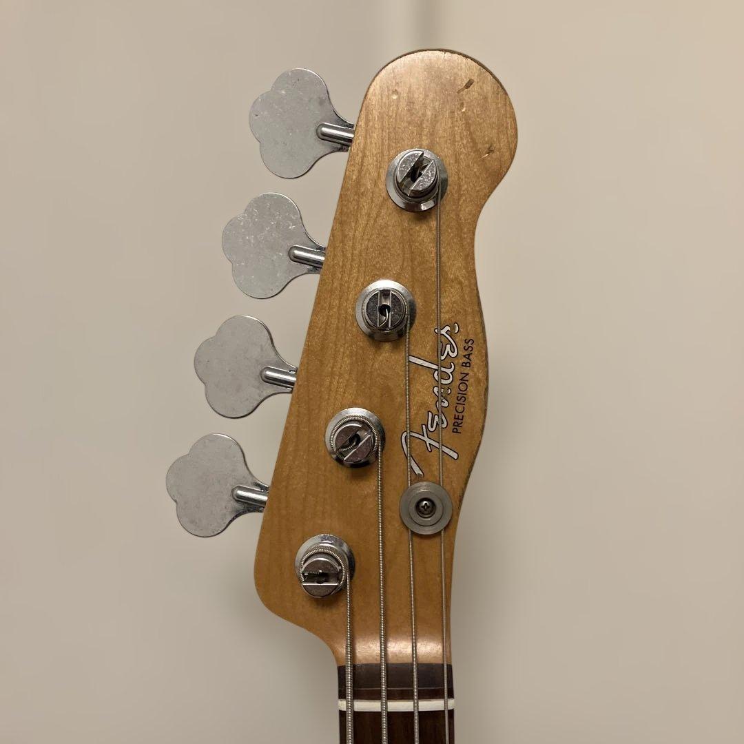 ベース Mike Dirnt Road Worn Precision Bass