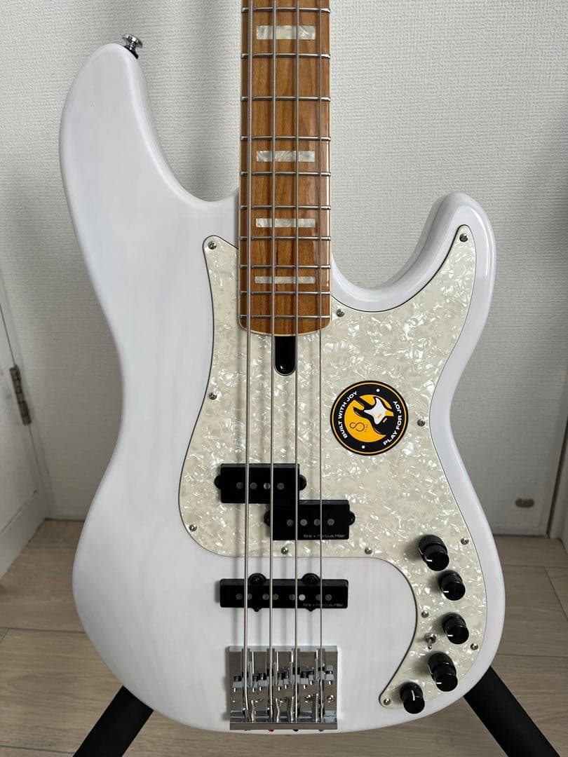 ベース Sire Marcus Miller P8-4 WB White Blonde
