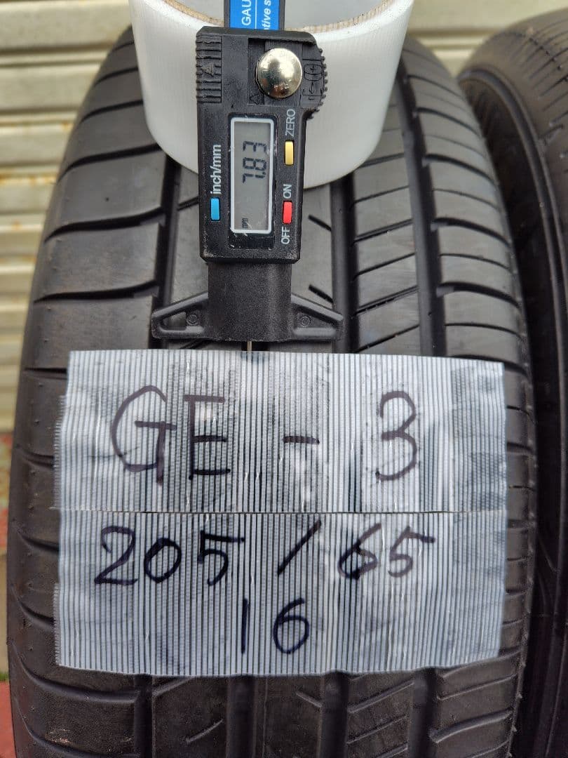 やす、Goodyear RVF02 205/65R16 タイヤ 9分山