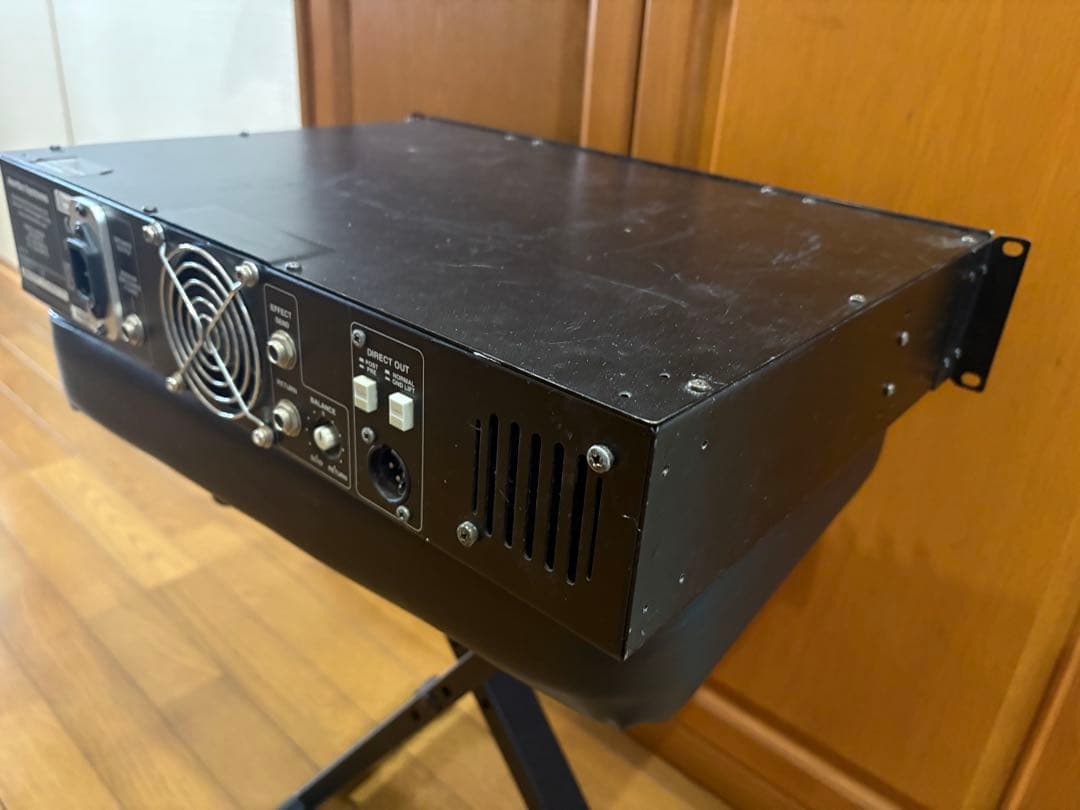 ベースアンプヘッド　Hartke HA3500