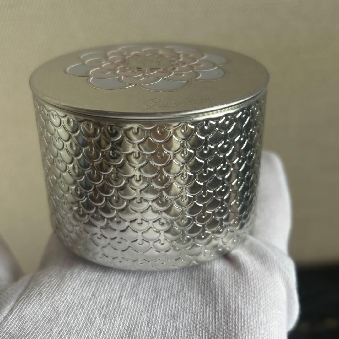 新品未使用GUERLAIN ゲラン　メテオリットビーユN°2 クリアーとブラシ