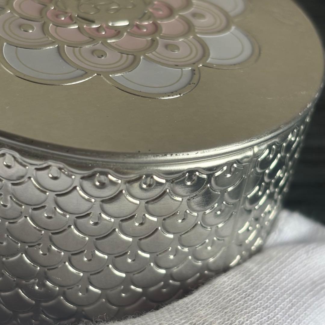 新品未使用GUERLAIN ゲラン　メテオリットビーユN°2 クリアーとブラシ