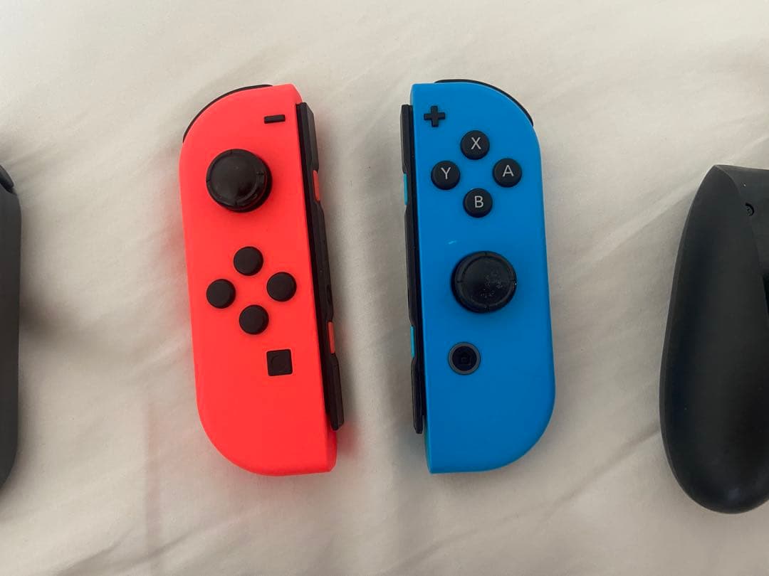 Nintendo Switch 本体＋プロコン、追加Joy-Con付き