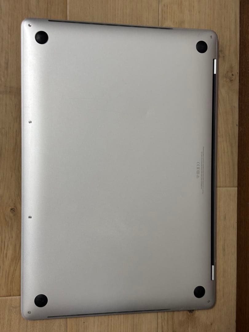 MacBook Pro 15インチ　A1990 i7 256GB 16GB