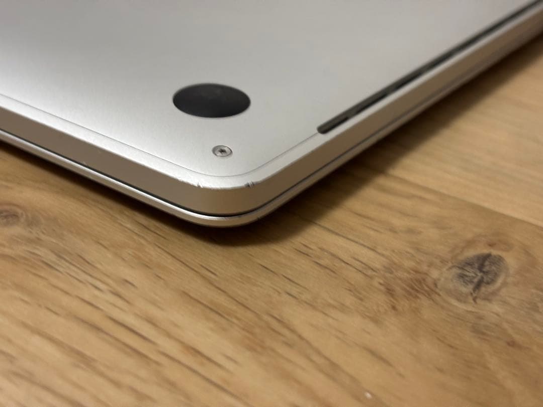 MacBook Pro 15インチ　A1990 i7 256GB 16GB