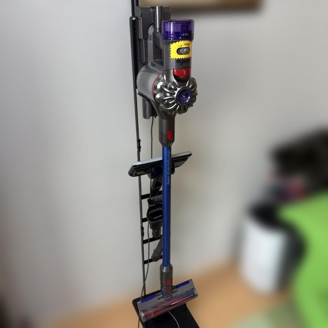 Dyson V8スティッククリーナー本体&充電スタンド　まとめ売り