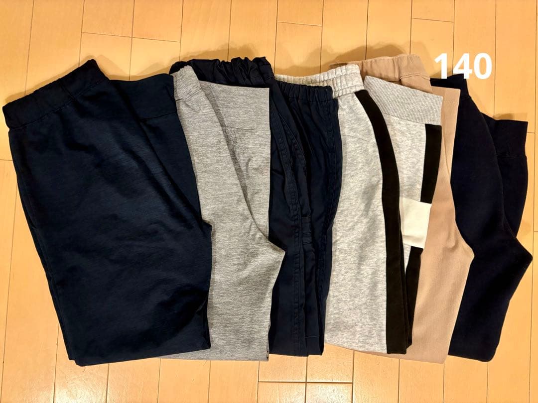 まとめ売り 男の子 130㎝・140㎝ 春夏秋冬物 37点　ユニクロ