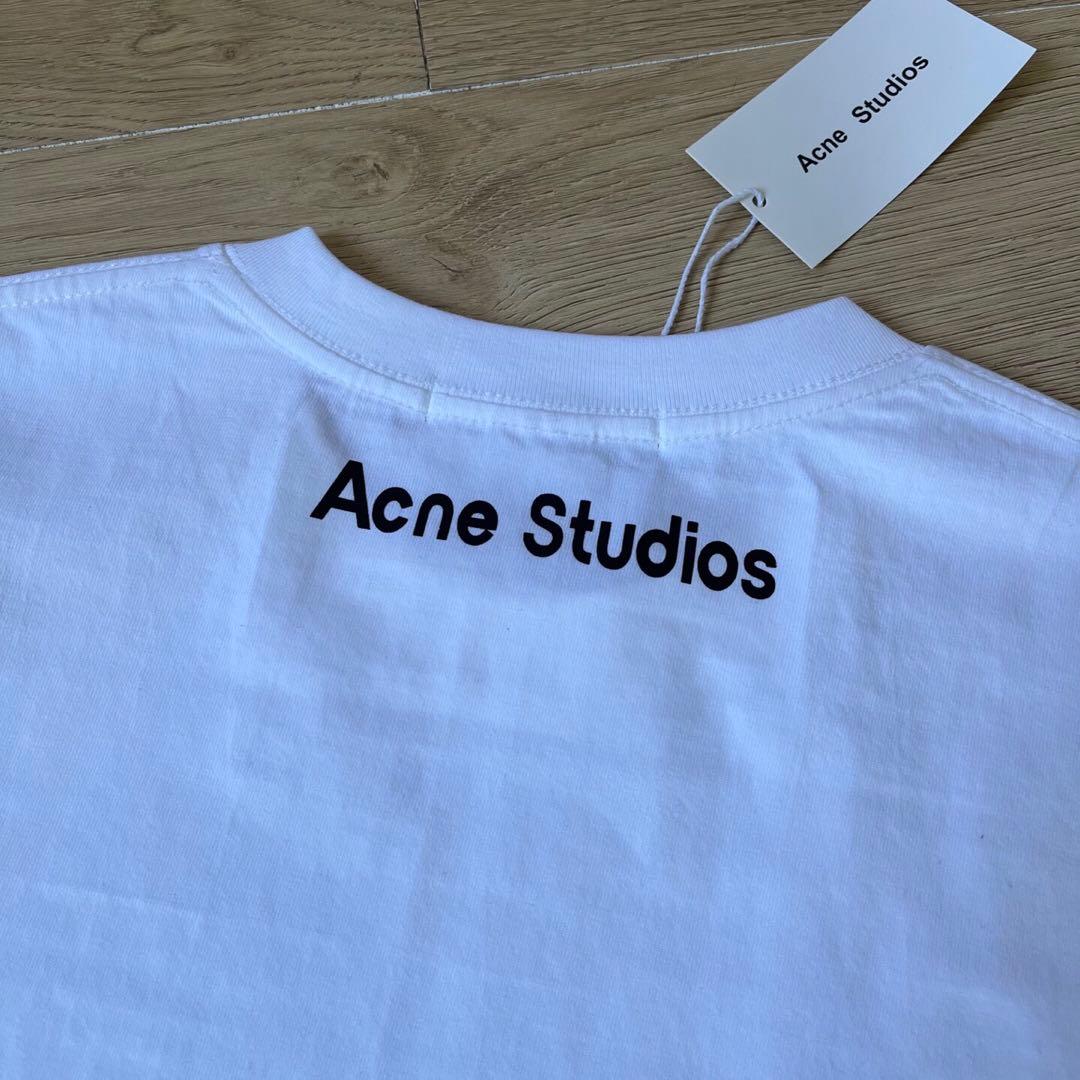 Acne Studios ハートグラフィックTシャツ