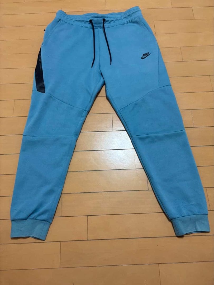NIKEテックフリース　水色　海外色