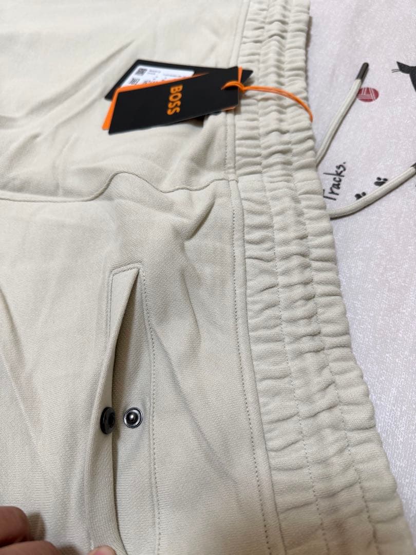 HUGO BOSS 新品未使用　メンズ　ジョガー　パンツM