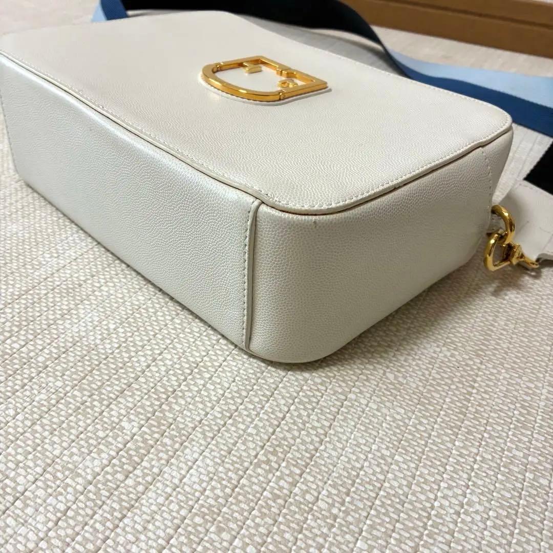 美品✨FURLA BRAVAブラーヴァ　ショルダーバッグ　アイボリー