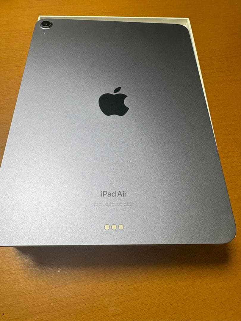 美品　iPad Air 第5世代 Wi-Fi 64GB パープル