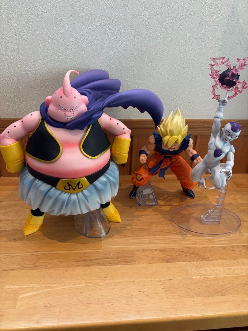 一番くじ　ドラゴンボール　ラストワン賞　魔人ブウ　B賞　孫悟空　C賞　フリーザ
