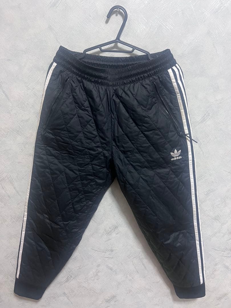 adidas originalsキルティングセットアップ