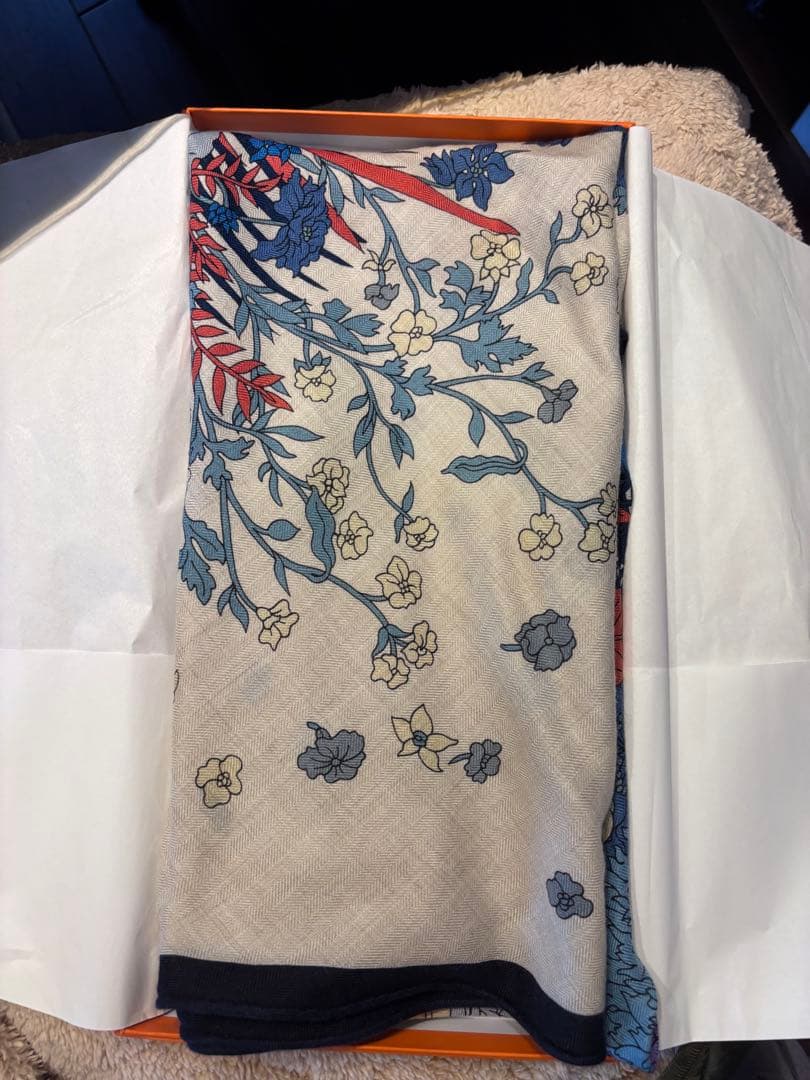 くまごろう様HERMESエルメス トライアングルジェアンローブレジェールカシシル