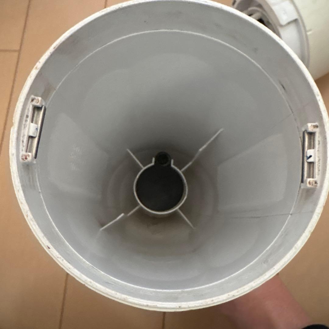 ☆マキタ(makita)充電式クリーナー CL106FD 掃除機 クリーニング済