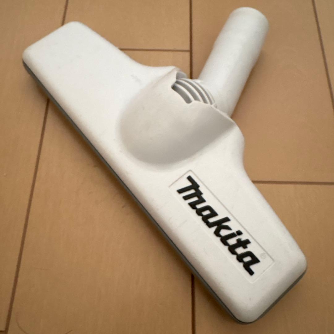 ☆マキタ(makita)充電式クリーナー CL106FD 掃除機 クリーニング済