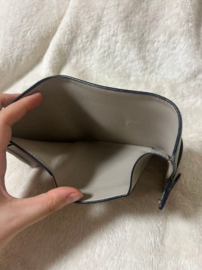 LOEWE グリーンレザー 三つ折り財布