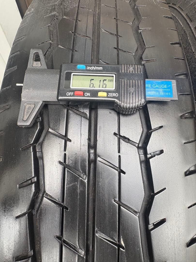 195/80R15 107/105 中古タイヤ