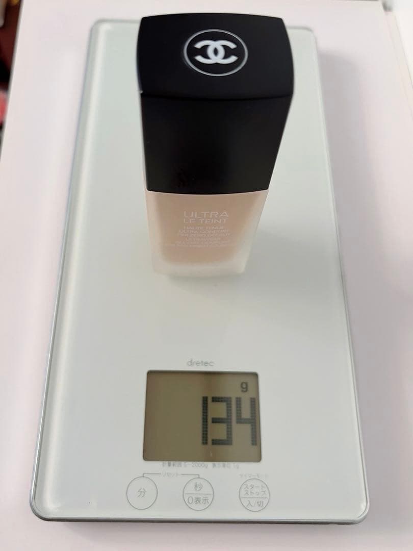 ほぼ未使用CHANEL ULTRA 01 30mlファンデ