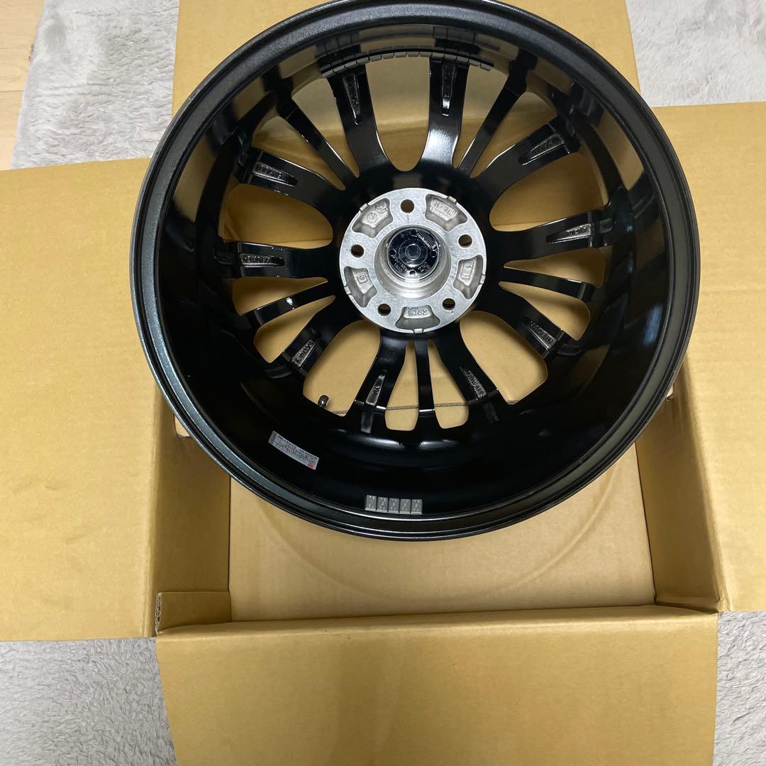 17インチ LEONIS VX17×7.0J 5穴 PCD114.3