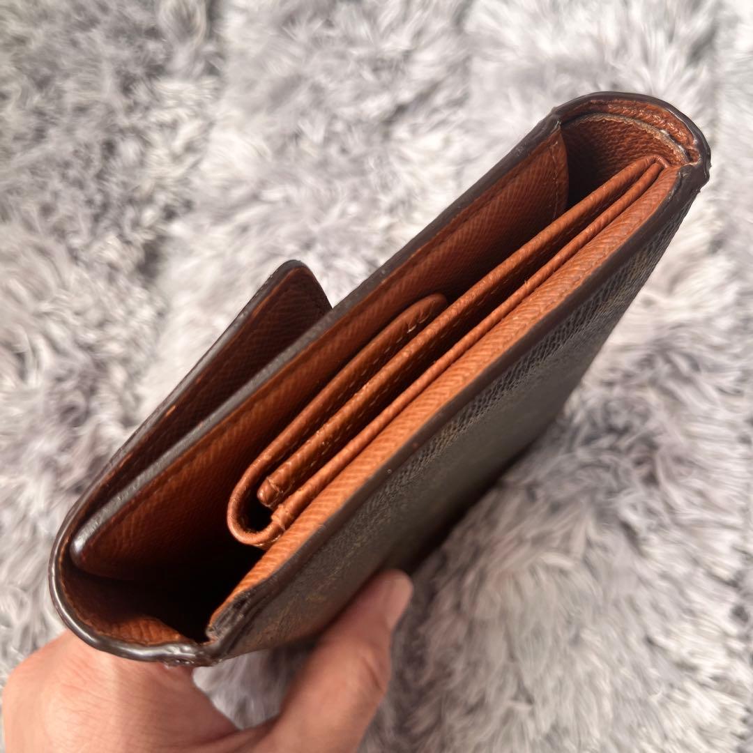 ルイヴィトン　折り財布　モノグラム　ポルトトレゾール　メンズ　レディース