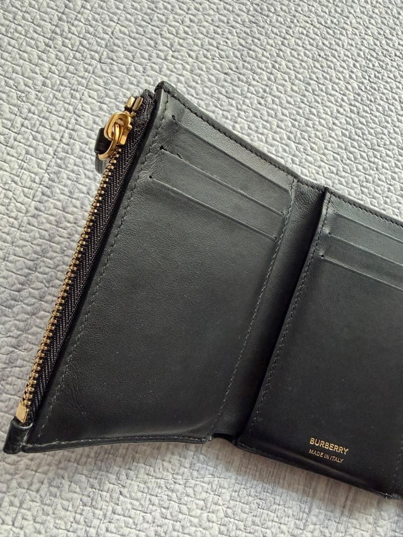 BURBERRY ブラック 三つ折り財布