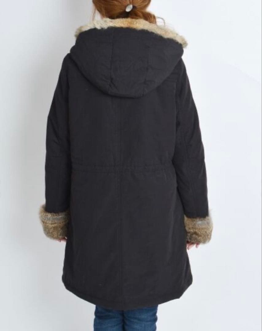 美品　SHIPS 【WEB限定】 ラビットファーモッズコート 黒36