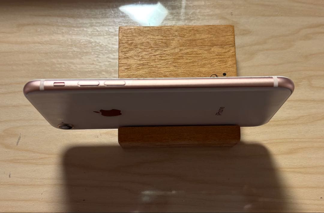 Apple iPhone 8 ゴールド 本体 64GB