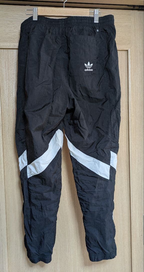 アディダスオリジナルス　adidas Originals Rekive