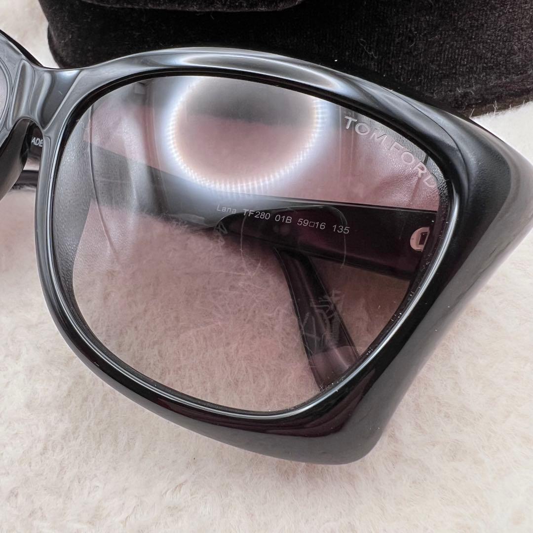 極美品✨TOM FORD Lana TF280 01B 黒 サングラス