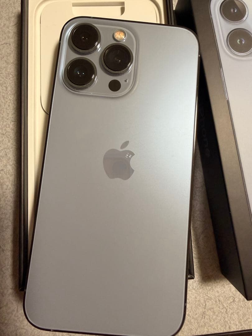 【早い者勝ち】Apple iPhone 13Pro 256GBシエラブルー