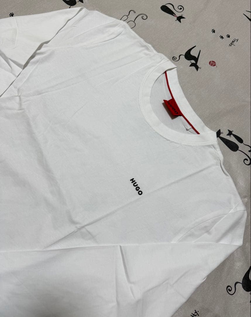 HUGO BOSS 新品未使用　メンズ　tシャツ XL