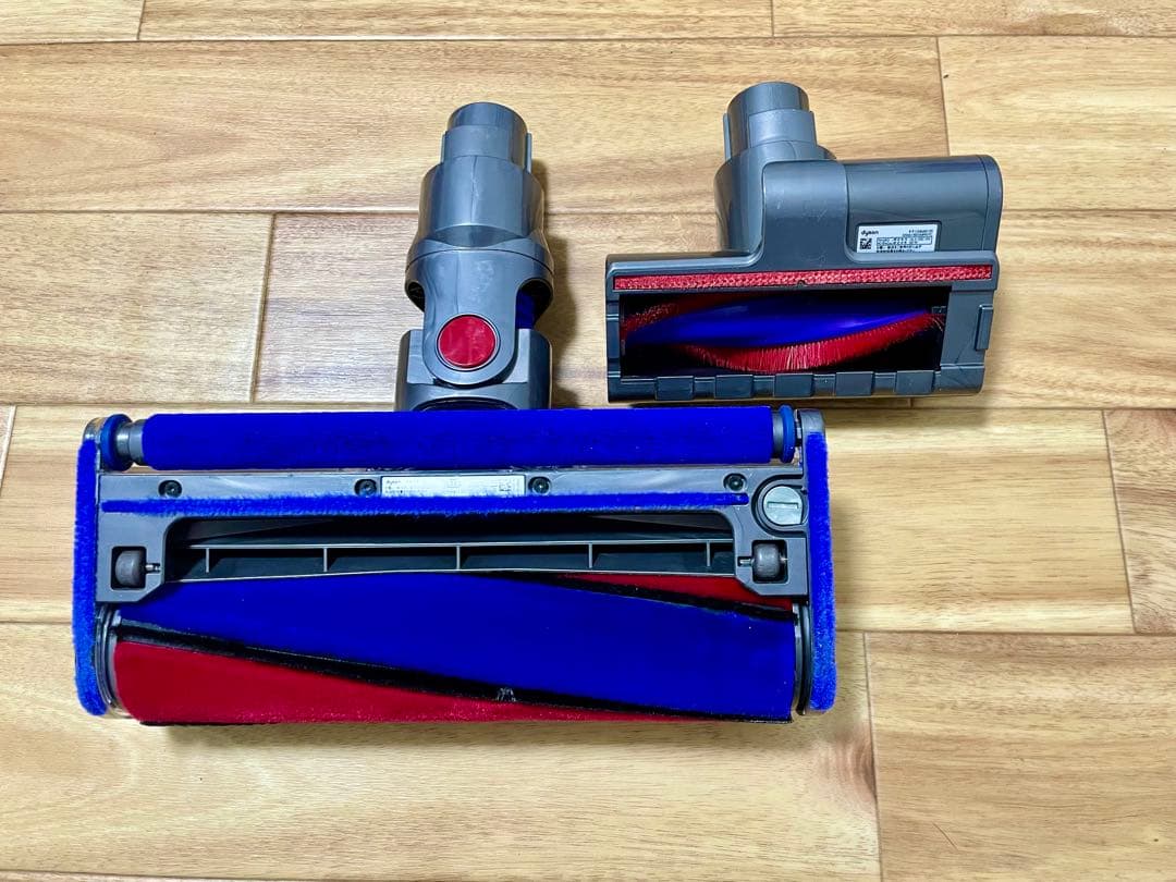 ★美品 ダイソンV10 SV12 サイクロン式掃除機