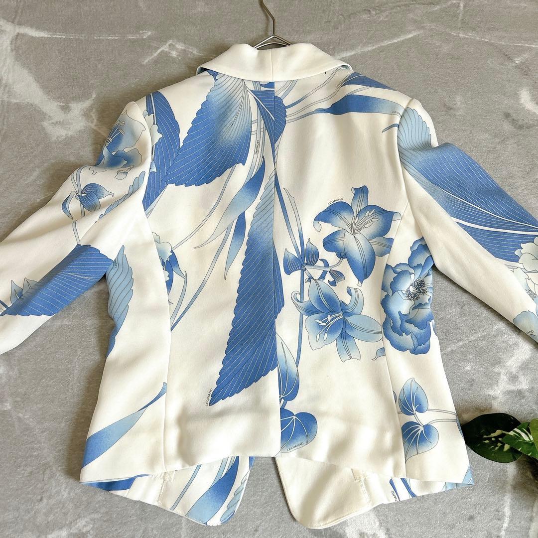 美品⁂レオナール⁂テーラードジャケット　ショールカラー　花柄　カンカン　白青　L