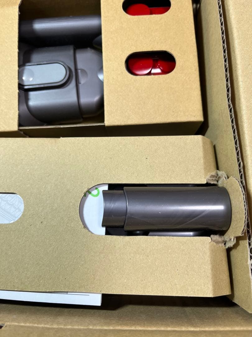 ダイソン　掃除機　V8 SLIM 未使用