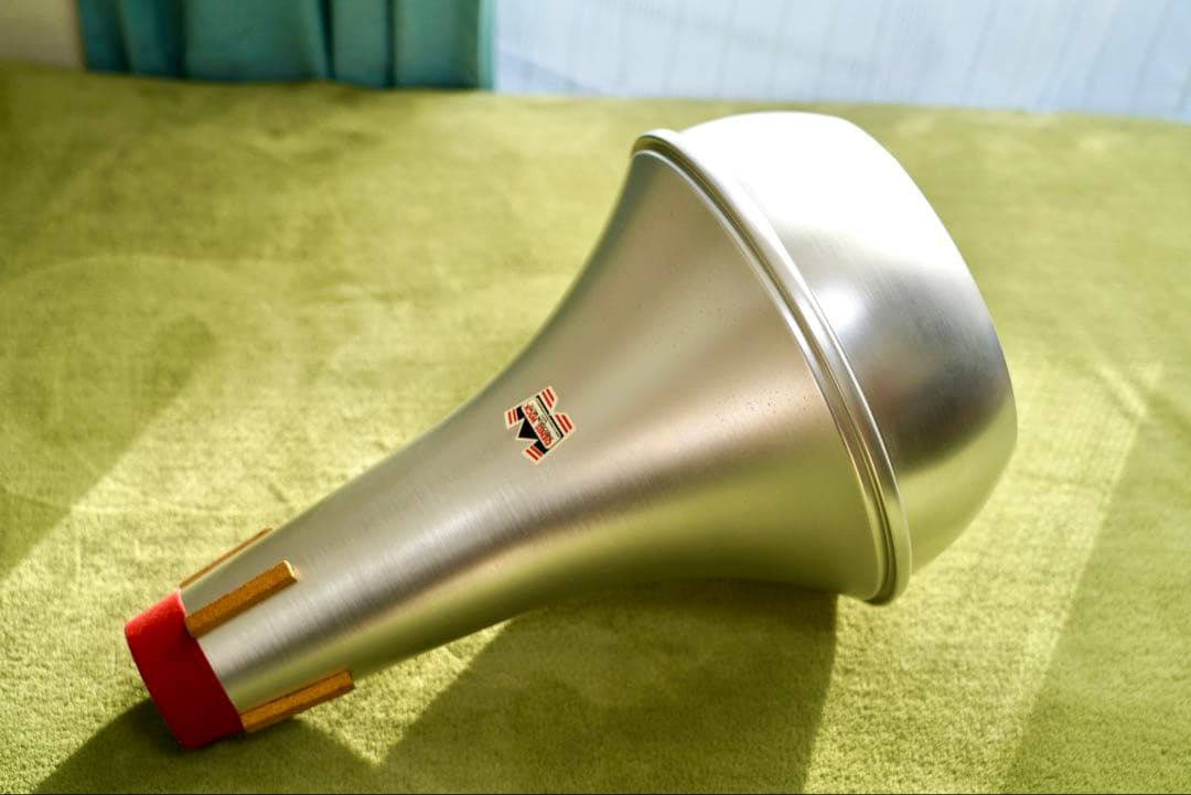 管楽器・吹奏楽器 DENIS WICK STRAIGHT MUTE FOR EUPHONIUM